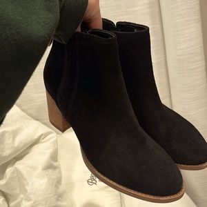 Blondo Waterproof Suede Booties